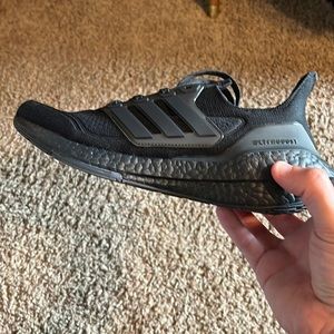 Mens adidas ultraboost 21 (FY0306) size 8